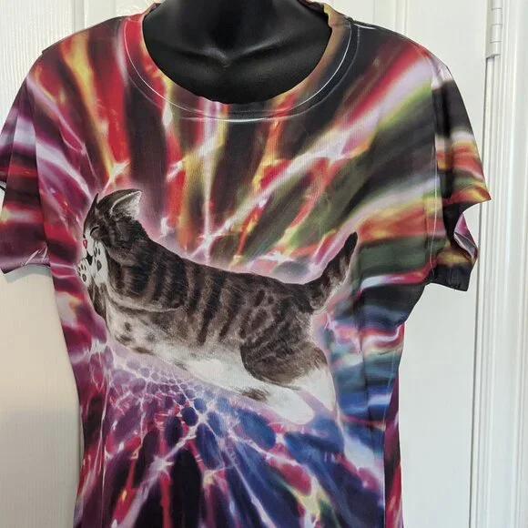 Adorable Cosmic Cat Tee, Women's size Large - Picture 3 of 9